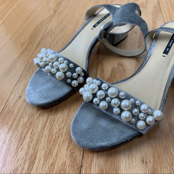 ZARA Grey Velvet Sandals with Pearl Appliqué - Picture 2 of 14